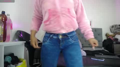 Tifanny Nails  online show from 02-27-25, 11:52