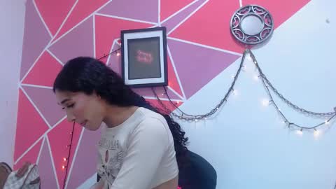 tifany_adamss online show from 12-02-25, 09:21