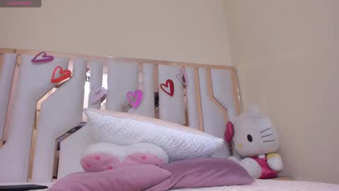    online show from 03-12-25, 01:36