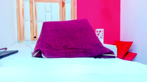 Karolina online show from 01-07-25, 10:52