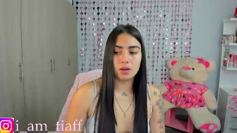 Snapshot of tifany_tay2 chatting on 06-14-26, 05:42 hey am julietha online show from 06-14-26, 05:42