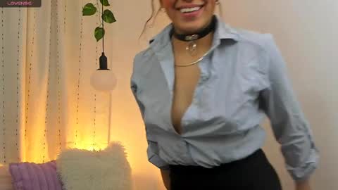 Tiffany online show from 03-06-25, 02:09