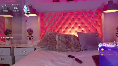 Snapshot of tifanywolf_ chatting on 12-14-25, 05:46 Tifanny online show from 12-14-25, 05:46