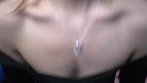 Snapshot of tiff001 chatting on 11-03-25, 09:05 Tiffany online show from 11-03-25, 09:05