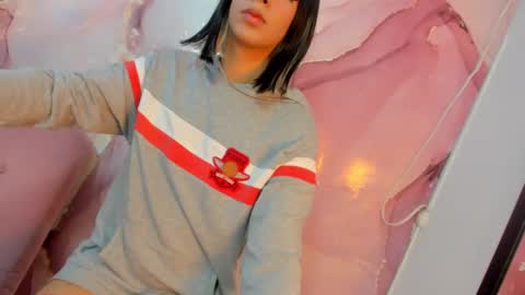 Snapshot of tiff_valentine chatting on 02-22-25, 05:12 Tiffany online show from 02-22-25, 05:12