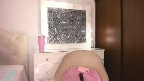 Tiff online show from 04-25-26, 03:53