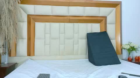 tiffannyvalentine online show from 03-22-26, 01:58