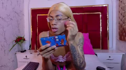 Snapshot of tiffannyvalentine chatting on 05-01-26, 12:43 tiffannyvalentine online show from 05-01-26, 12:43