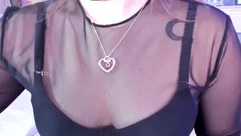 Tiffany Becker online show from 12-22-25, 11:40