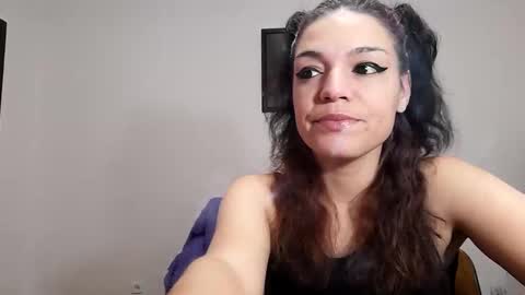 Tiffany online show from 02-26-25, 09:16