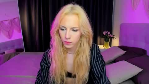 Snapshot of tiffany_king chatting on 05-24-26, 05:56 Tiffany online show from 05-24-26, 05:56