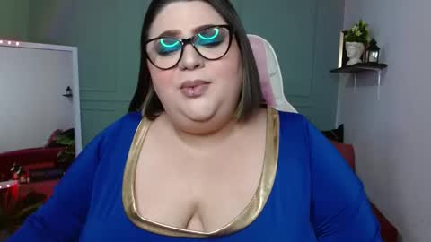 Snapshot of tiffany_laurens chatting on 12-15-24, 05:13 dont forget ask for custom vids online show from 12-15-24, 05:13