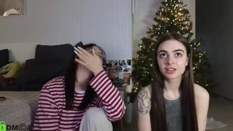 Snapshot of tiffany_loong chatting on 01-21-25, 10:51 tiffany online show from 01-21-25, 10:51