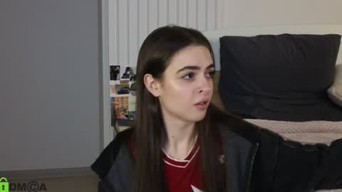 Snapshot of tiffany_loong chatting on 02-05-25, 09:29 tiffany online show from 02-05-25, 09:29