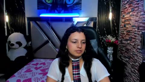 Snapshot of tiffany_rubi chatting on 06-09-26, 02:39 TIFANY online show from 06-09-26, 02:39