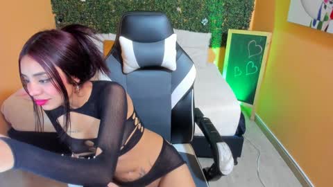 tiffany_sander online show from 12-26-24, 08:11