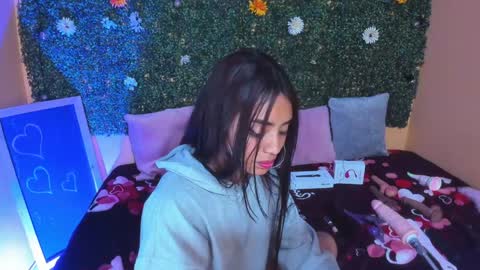 tiffany_sander online show from 01-26-25, 07:21