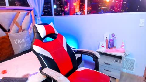 tiffany_sander online show from 01-27-25, 07:45