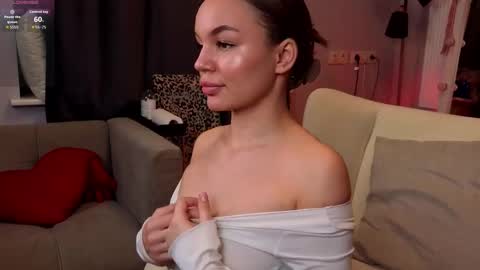 Snapshot of tiffany_sweetie chatting on 11-25-25, 12:05 Tiffany online show from 11-25-25, 12:05