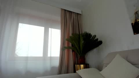 Tiffany Houston online show from 12-09-24, 12:40