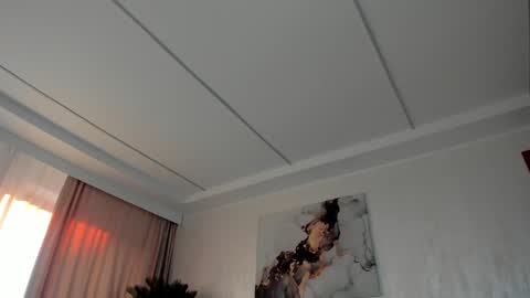 Tiffany Houston online show from 12-18-24, 05:59