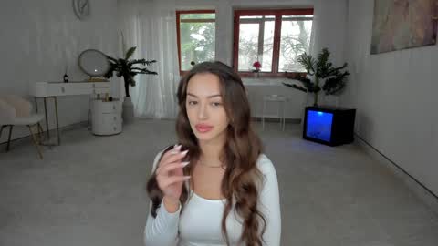 Tiffany Houston online show from 02-01-25, 07:05