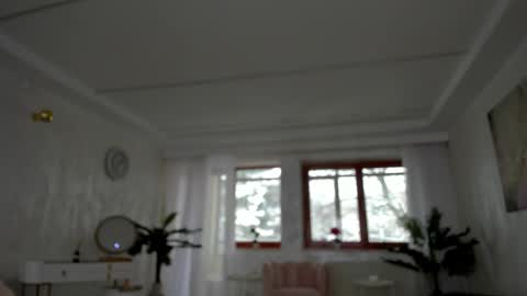 Tiffany Houston online show from 02-17-25, 06:42