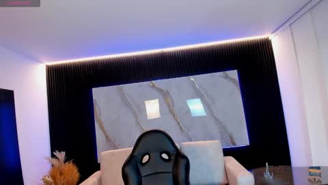 tiffanyhoustton online show from 02-16-26, 12:45