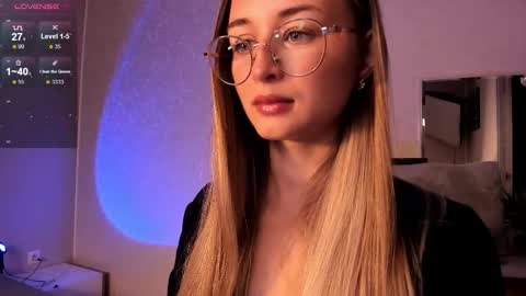 Tiffany online show from 09-15-25, 12:27