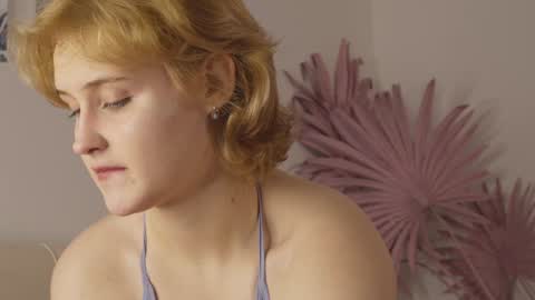 tiffanyjons online show from 01-12-25, 05:33