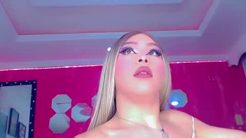 Snapshot of tiffanymackensyy69 chatting on 11-08-25, 01:50 tiffanymackensyy69 online show from 11-08-25, 01:50