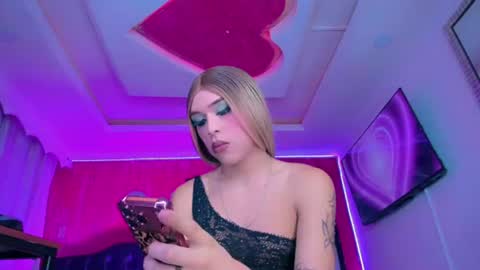 tiffanymackensyy69 online show from 07-25-26, 11:02