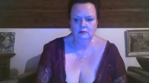 TiffanyMature online show from 04-09-26, 08:25