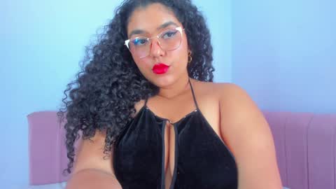 Snapshot of tiffanymiller01 chatting on 01-03-25, 04:48 Tiffany Miller online show from 01-03-25, 04:48