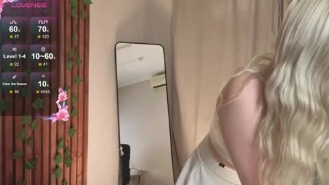 tiffanypeach online show from 04-07-26, 03:40