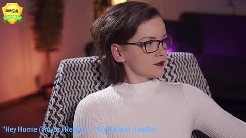 tiffanyriox online show from 01-21-25, 02:43