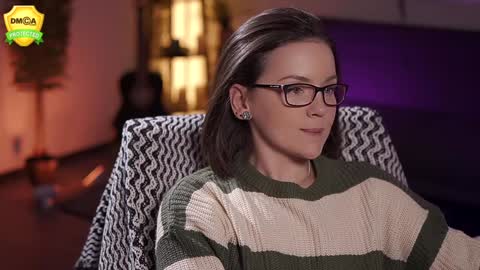 tiffanyriox online show from 02-08-25, 06:01