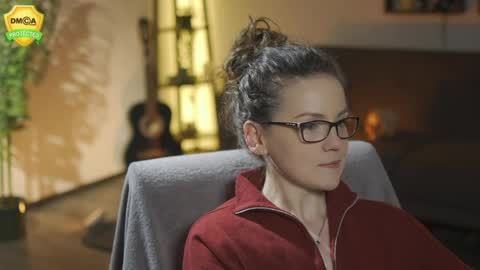 tiffanyriox online show from 04-28-26, 02:27