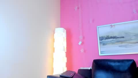 Snapshot of tiffanysuarez_ chatting on 01-28-25, 01:05 Stefany Suarez online show from 01-28-25, 01:05