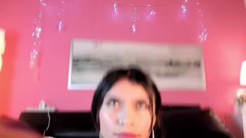 Snapshot of tiffanysuarez_ chatting on 02-21-25, 01:44 Stefany Suarez online show from 02-21-25, 01:44