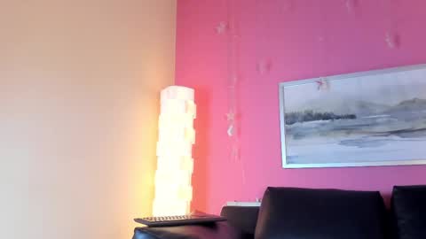 Snapshot of tiffanysuarez_ chatting on 03-01-25, 01:07 Stefany Suarez online show from 03-01-25, 01:07