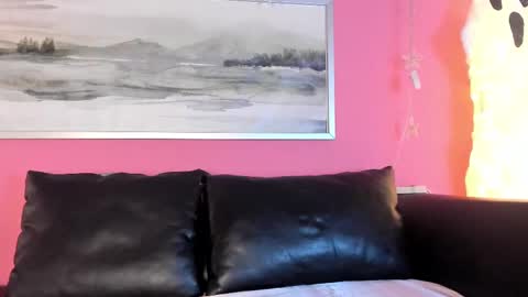 Snapshot of tiffanysuarez_ chatting on 10-09-25, 08:51 Stefany Suarez online show from 10-09-25, 08:51