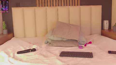 Tiffany  online show from 03-03-25, 11:35