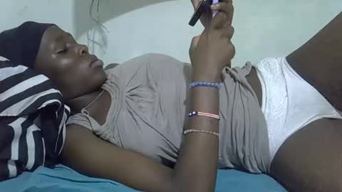 tight_pussie online show from 04-07-26, 07:25