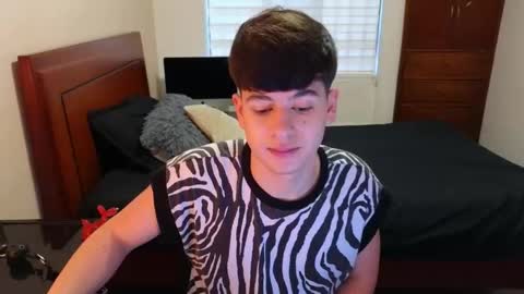 Camilo online show from 11-02-25, 10:23