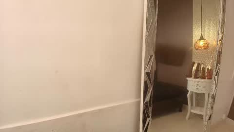 T I F F A N Y online show from 07-28-26, 07:26