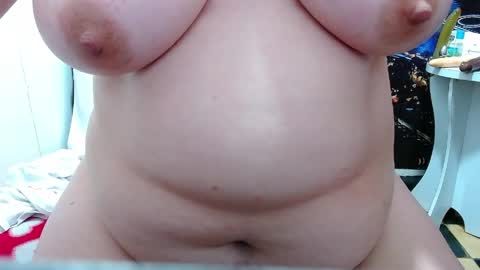 Tila online show from 04-21-26, 02:51