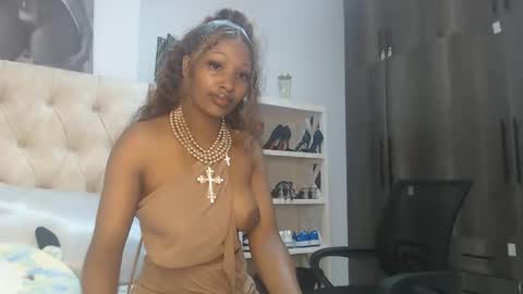 Tilly online show from 05-03-26, 12:16