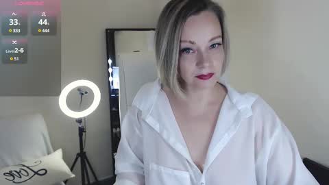 Tilly online show from 02-20-25, 04:46