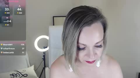 Tilly online show from 03-11-25, 09:37